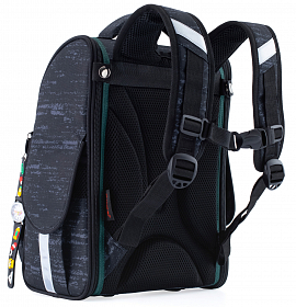 Шкільний рюкзак (ранець) з ортопедичною спинкою чорний для хлопчика Winner  з Футболом 34х26х14 см для першокласника (2050) Шкільний рюкзак (ранець) з ортопедичною спинкою чорний для хлопчика Winner  з Футболом 34х26х14 см для першокласника (2050)